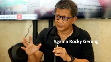 Agama Rocky Gerung